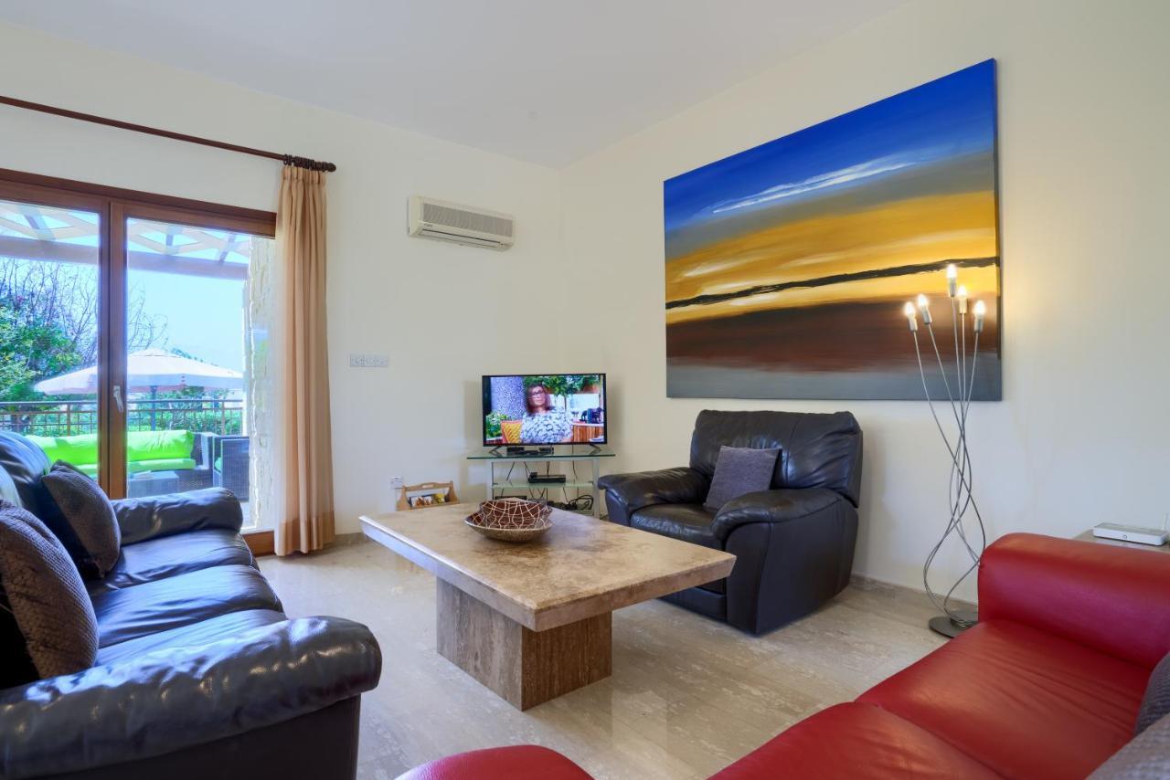 3 Bedroom Villa Madelini With Private Pool, Aphrodite Hills Resort Kúklia Kültér fotó
